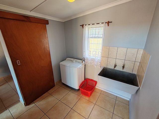 5 Bedroom Property for Sale in Vredenburg Western Cape